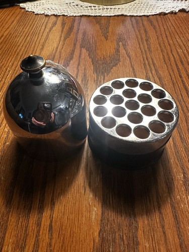 Vintage silver metal lidded - silver,